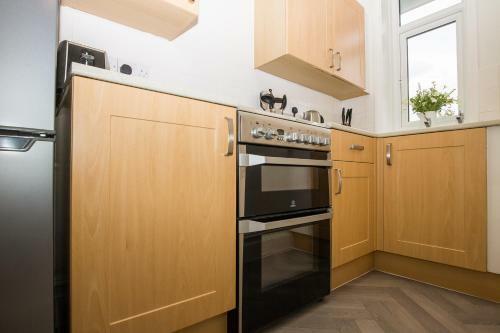 52 Madeira Park Flat 6