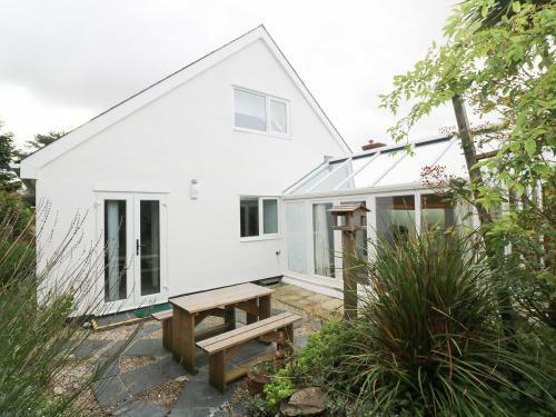 Alice Cottage