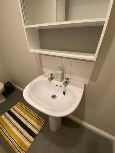 Crofton House Garden Apartment