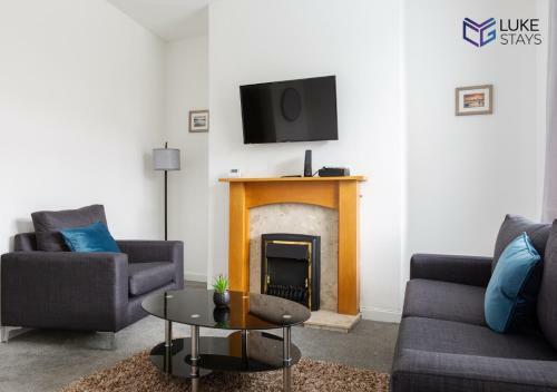 Apartamento ?spacious 3 Bed House ?wifi ?yard ?wa10?