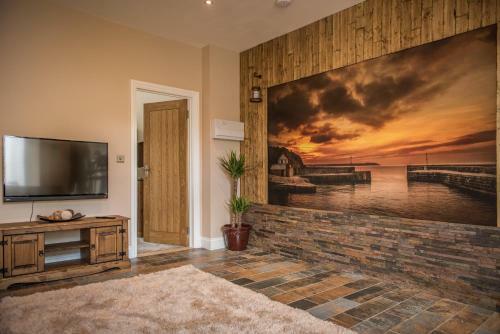 Deluxe Rustic Charlestown Themed Apartment