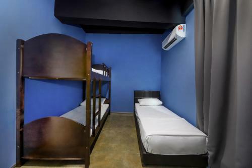 Hotel Spot On 89956 The Blue Malacca