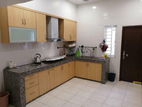 Home In Melaka's Finest Golf Course