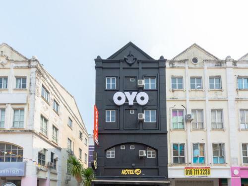 Oyo 44032 Zzz Hotel