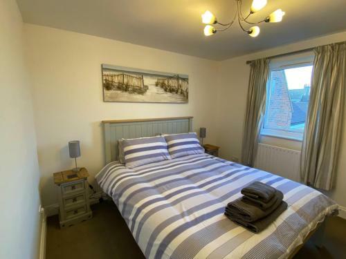 Penthouse Waterfront Apartment - St Neots