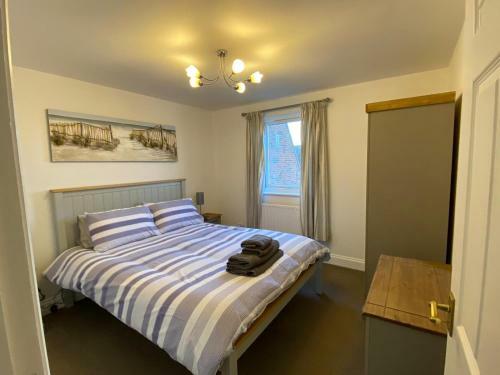 Penthouse Waterfront Apartment - St Neots