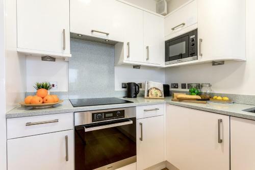 Luxury Apartment, By The Beach, Sea Views