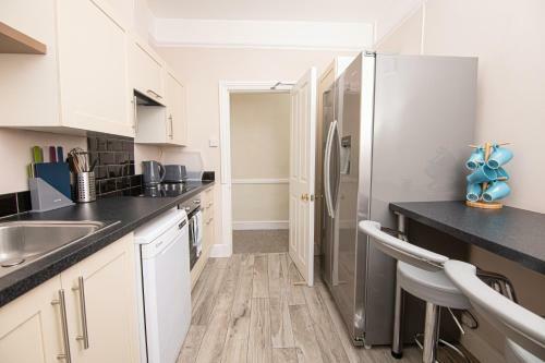 Salt Lane Apartments