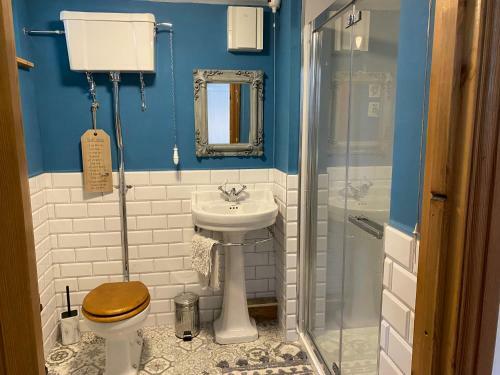 Hostal Wheelhouse - Grinkle Bell Cottage