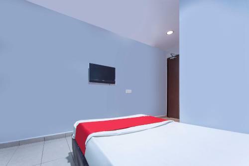 Oyo 90254 D Anugerah Hotel