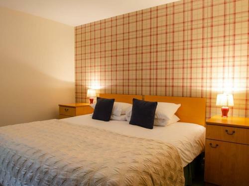 Waterside Cottage - Uk7171