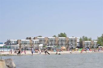 Beach Hotel De Vigilante