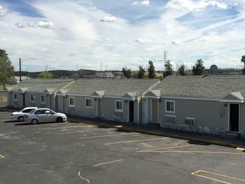 Posada Umatilla Inn & Suites