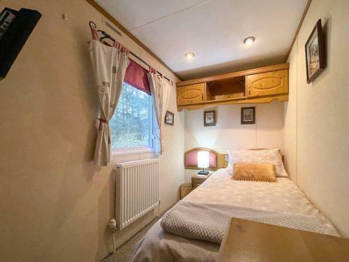 The Hideaway - Uk36517