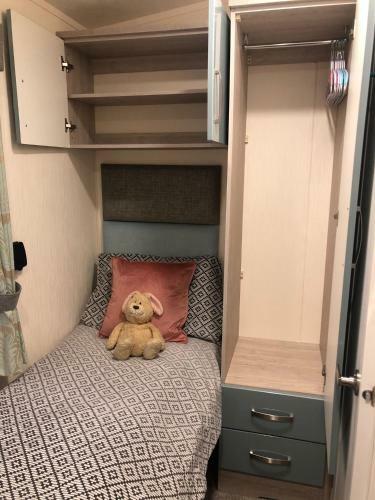 Superior 6 Berth Holiday Home In Suffolk