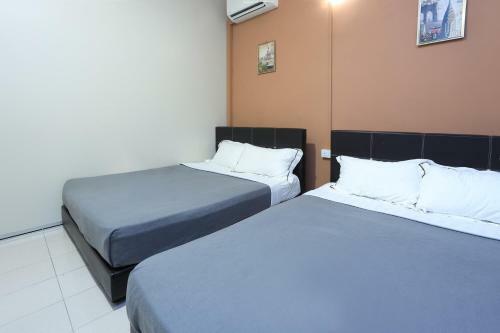 Oyo Home 90244 Dkeris 2bhk Apartment
