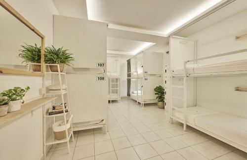 Hostal Sleepy Nomad Hostel