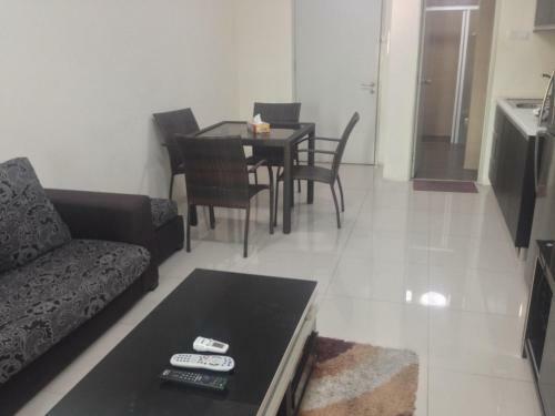 Apartamento Obsom Suites At Taragon Kl