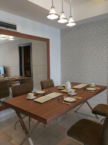 Apartamento Suites & Residences @ Regalia By Plc