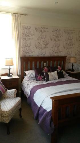 Bed & Breakfast Ashbourne House