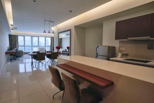Apartamento Regalia Residence @ Klcc View Sky Pool By Mc