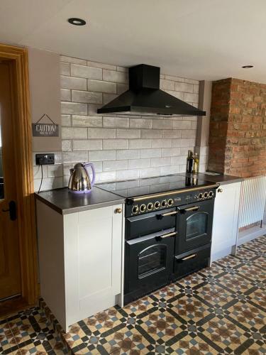 Yorkshire Coast, Three Bed Cottage, Parking Garden