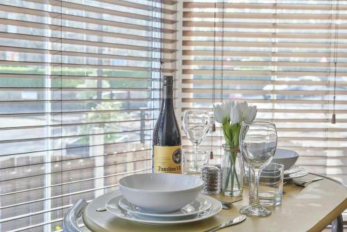 New Sleek Studio Apartment - Central Sheffield