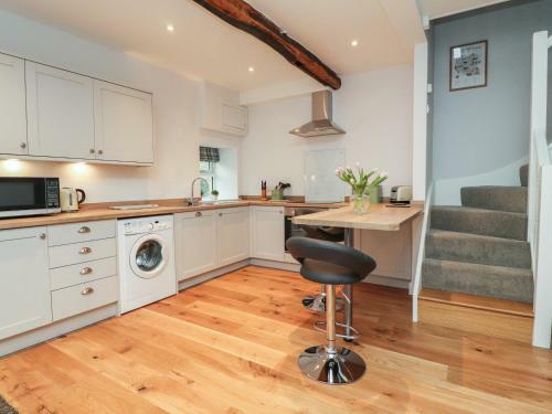 3 Hull House Cottage