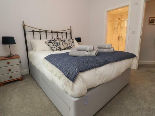 2 Hull House Cottage