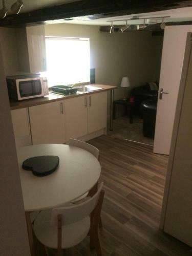 Bridge St Apartments