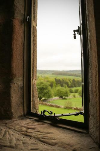 Derbyshire Cottage For 4, 1 Hour Per Day Private Pool Use