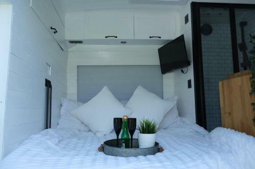 Superb 4 Berth Campervan With Kingsize Bed