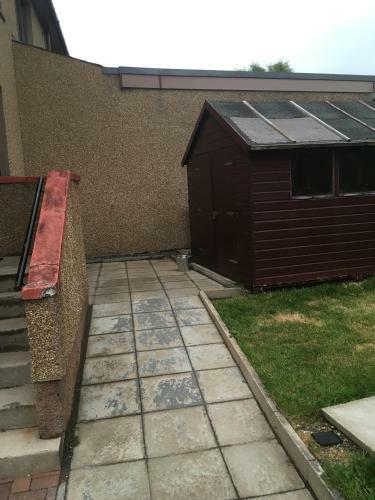 Kennedy Terrace; Modern 2 Bedroom House, Central