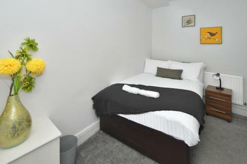 4br With Wardrobes!city Centre!monthly Stay