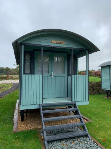 Glamping At Holly Grove Farm