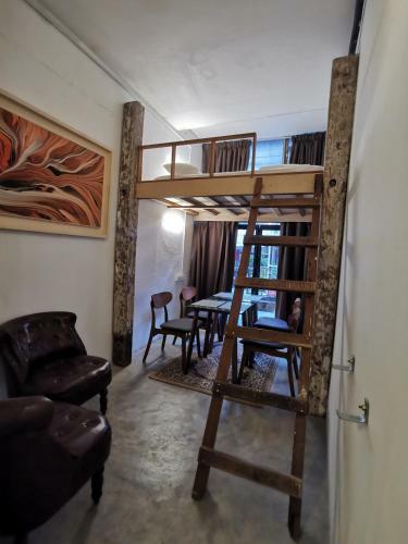 Albergue Mingle Highstreet
