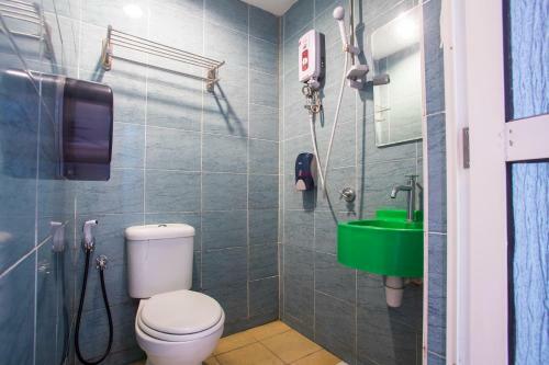 Oyo 1003 Rich Calton Hotel