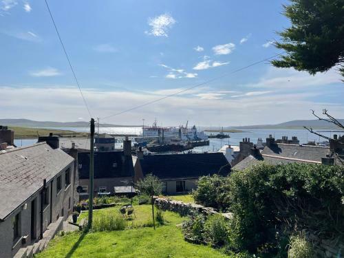 Bed & Breakfast Forty Five, John Street, Stromness,