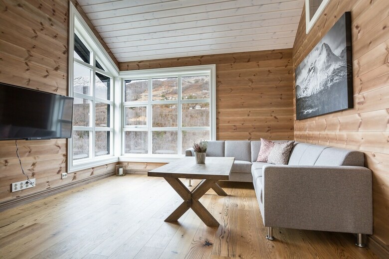 Lodge Stranda Booking