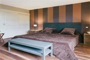 Hotel Distillerie De P�zenas