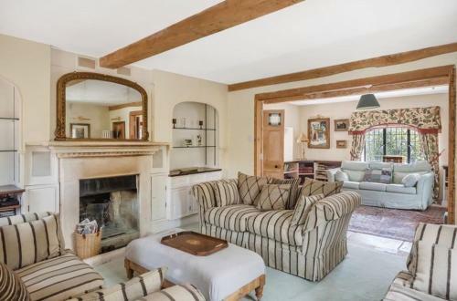 Cotswold Farm- Idyllic Location