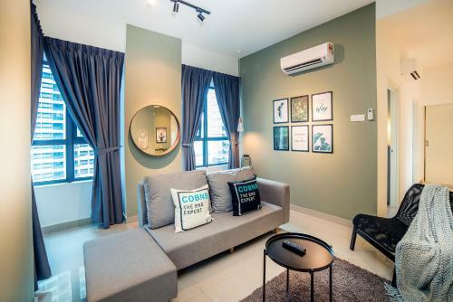 Arte Plus Klcc Designer Suites By Cobnb