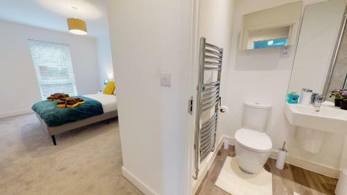 Luxury 2 Bed Apartment With Parking Near London