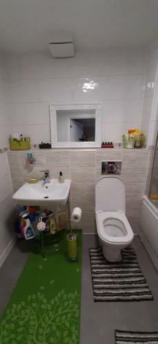 Hostal Private Rooms Shared Lounge