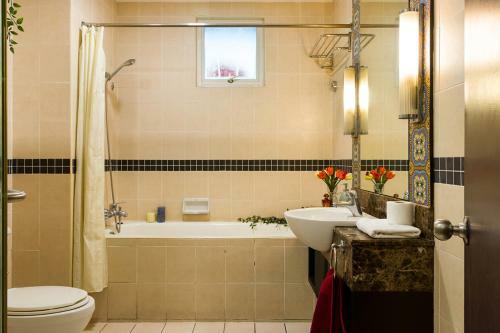 Hotel Hauzz Seri Bukit Ceylon Residence