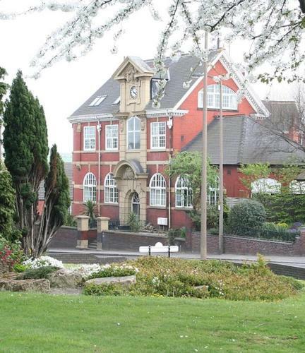 Carnegie Library: Bronte Apartment 1 Bedroom