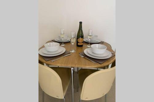 Apartamento Modern Flat, Few Mins Walk From All Attractions.