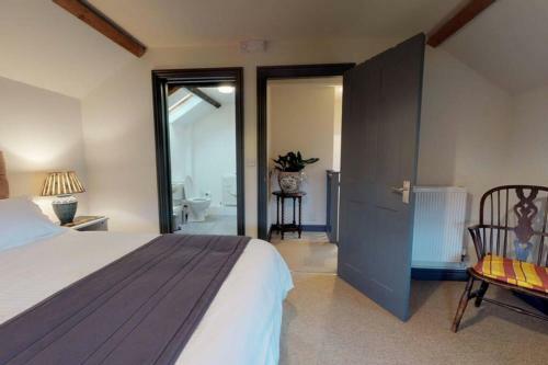 Buff Lodge