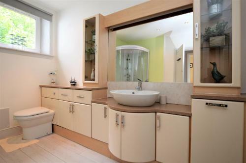 Loch Awe House - Upper Apartment