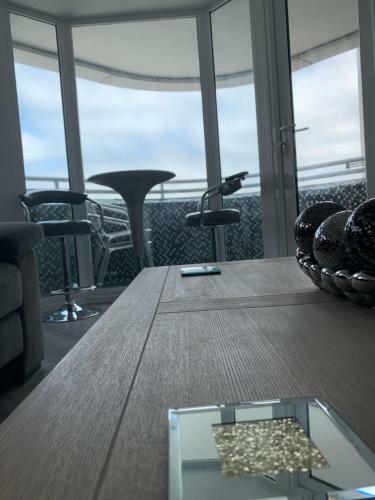 Apartamento Luxury Panoramic Balcony Swindon Central